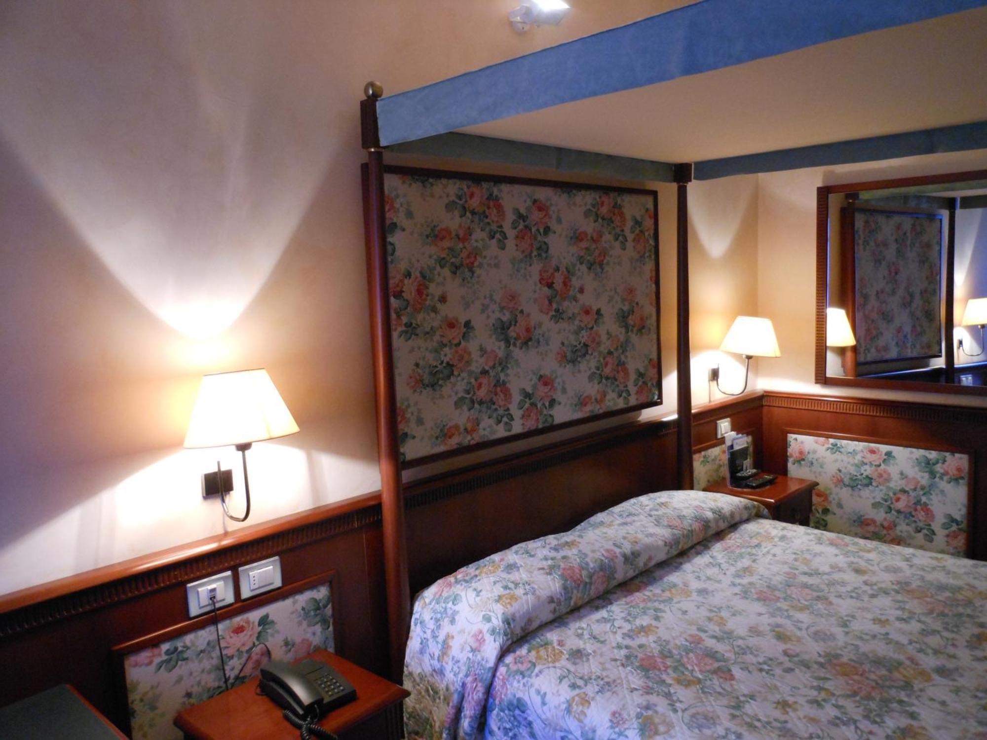 Orsenigo Agriturismo Cassinazza חדר תמונה