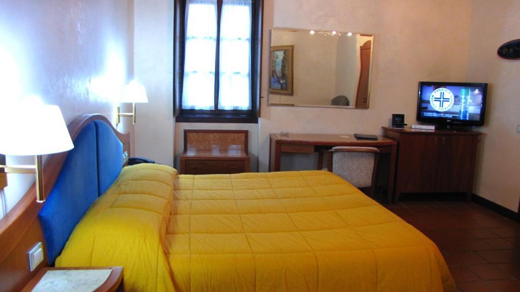 Orsenigo Agriturismo Cassinazza חדר תמונה