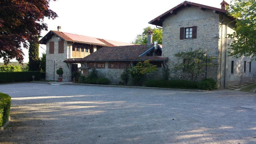 Orsenigo Agriturismo Cassinazza מראה חיצוני תמונה